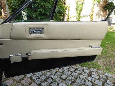 Aston Martin+V8 Saloon