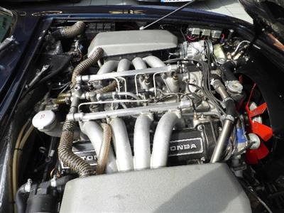 Aston Martin+V8 Saloon